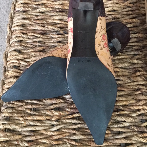 Miu Miu kitten heels. Floral spectators. Size 36 - Picture 8 of 8